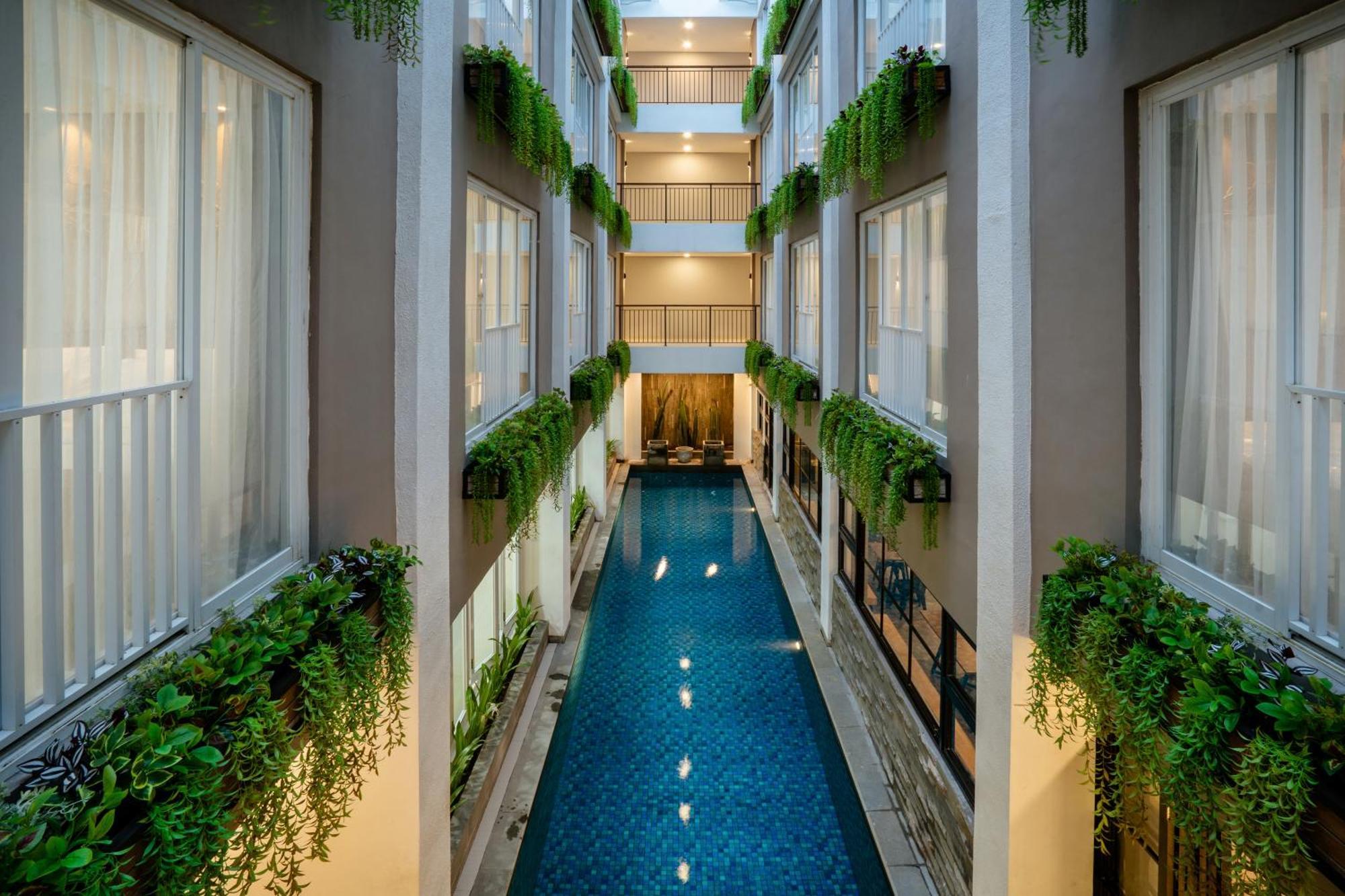 Grand Inkuta Seminyak (Bali)
